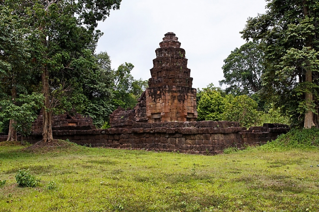 26-Prasat Ta Muen Toch-002